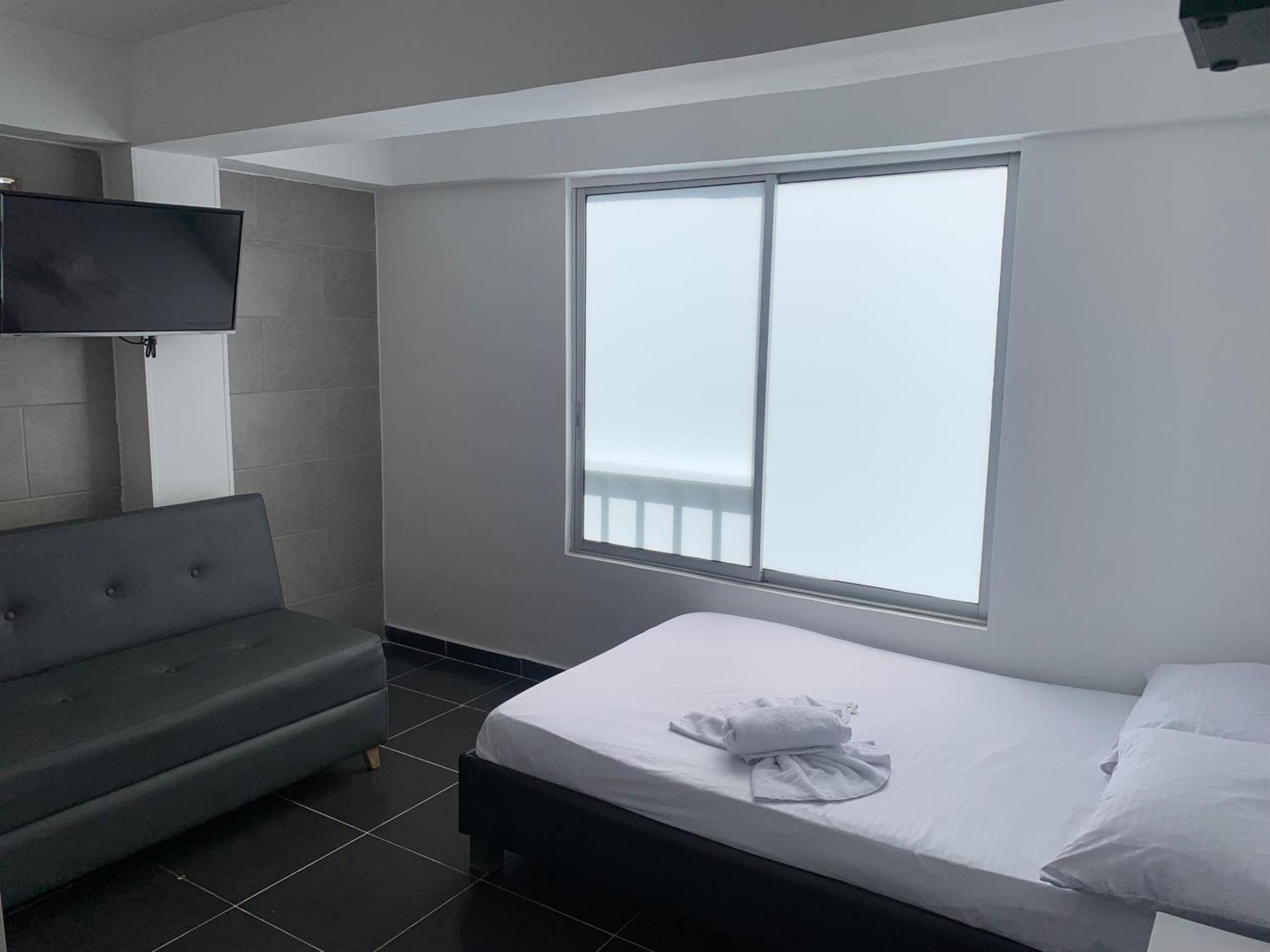 Hotel Lindbergh Quindio อาร์เมเนีย ภายนอก รูปภาพ