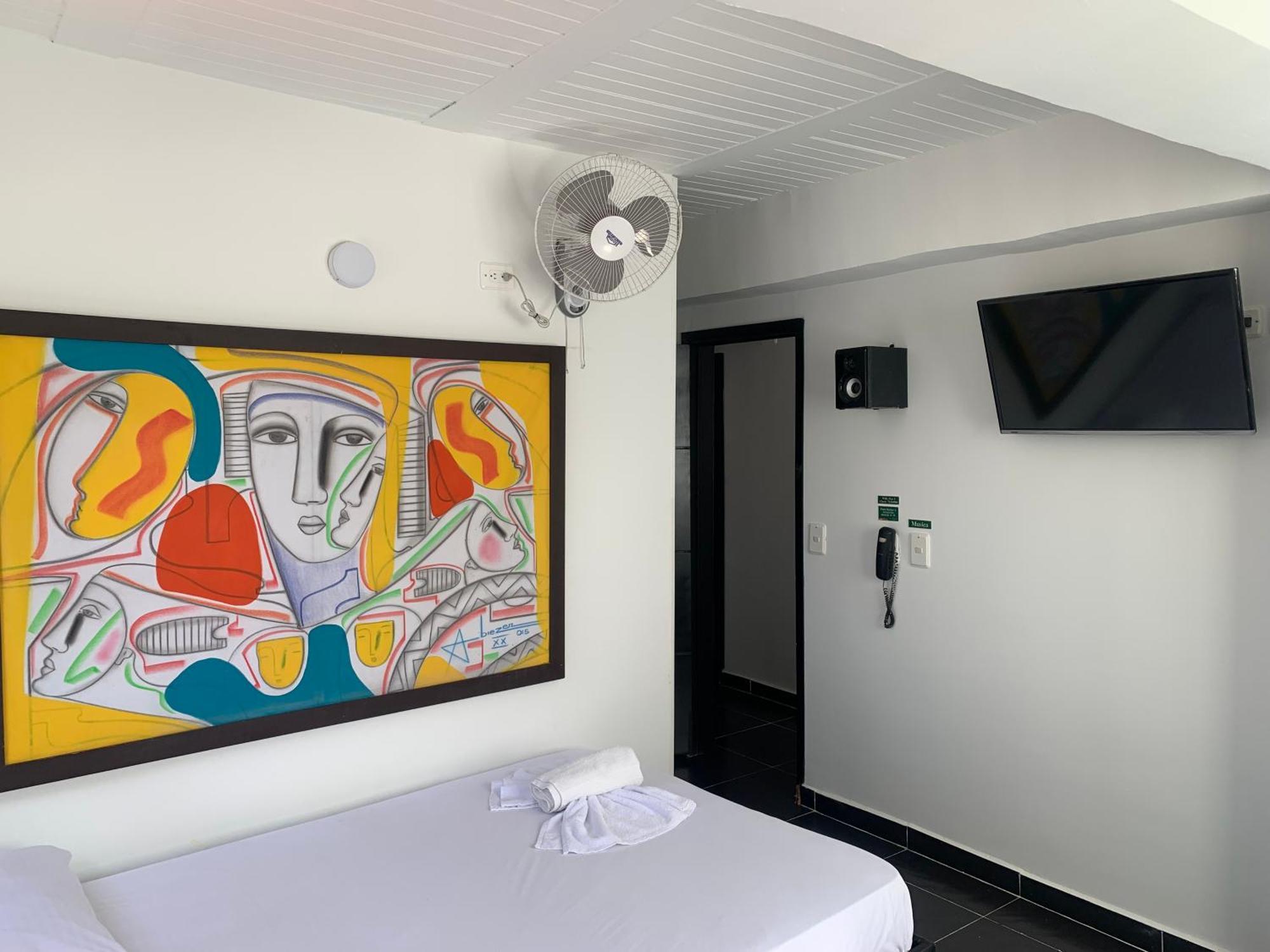 Hotel Lindbergh Quindio อาร์เมเนีย ภายนอก รูปภาพ