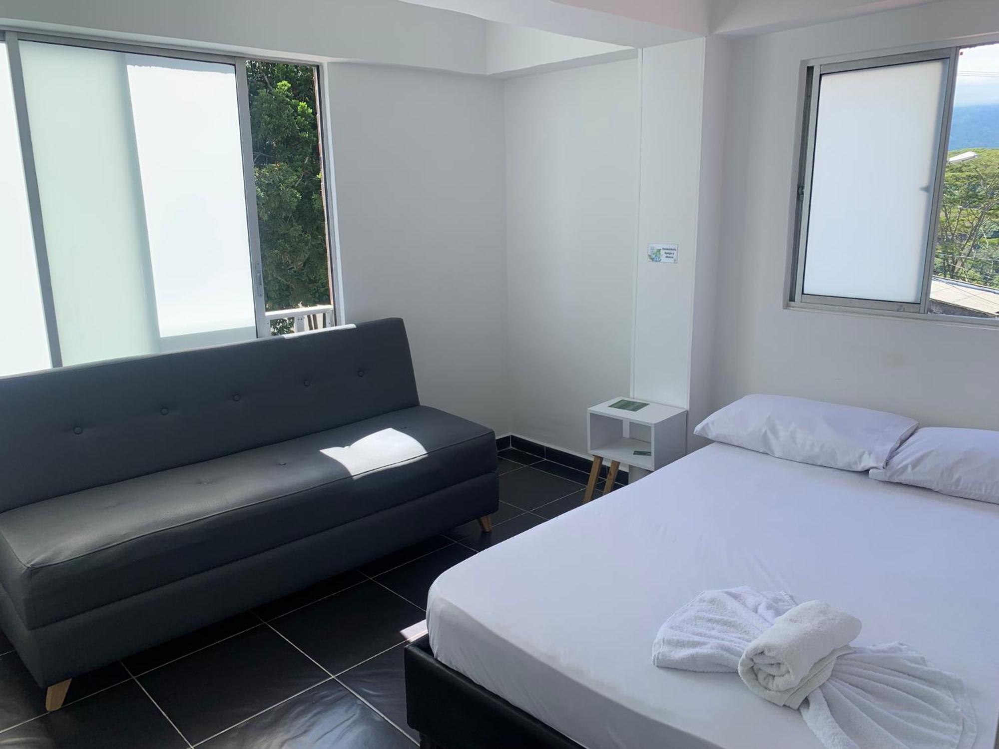 Hotel Lindbergh Quindio อาร์เมเนีย ภายนอก รูปภาพ